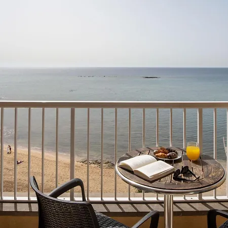入住Diamar Hotel Arrecife酒店外部照片